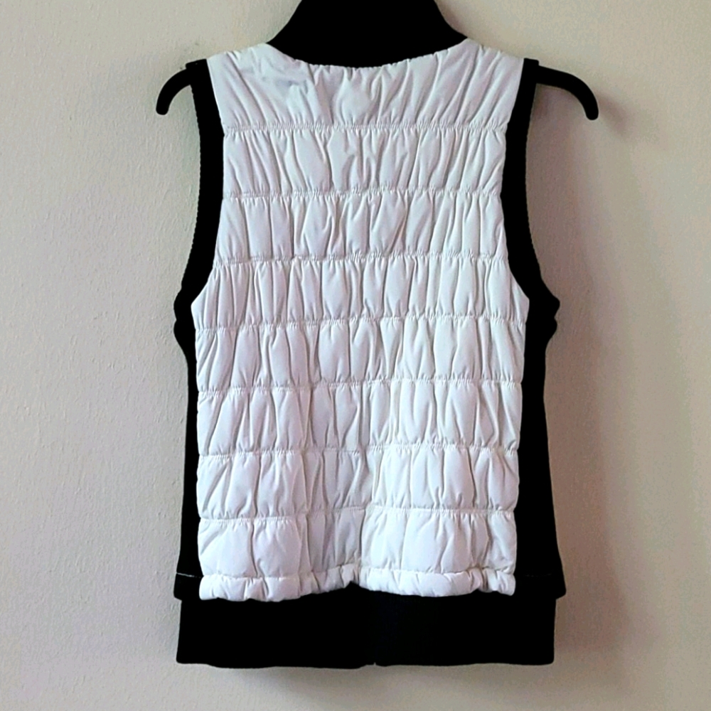 Vest - Picture 5 of 5